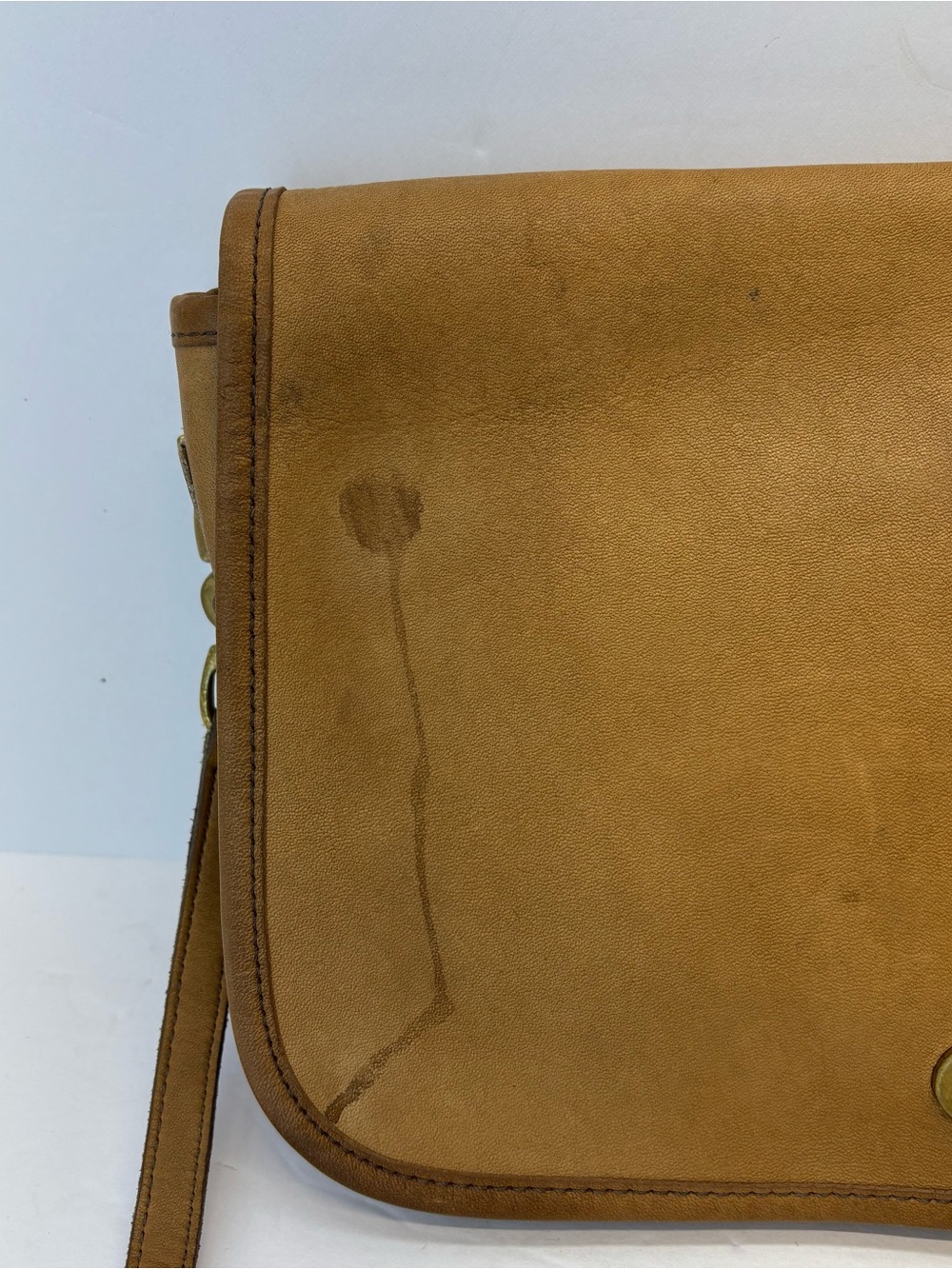 Vtg 70’s NYC Coach Tan Leather Crossbody Bag w/ Classic Turn Key Hardware Read - Picture 5 of 16